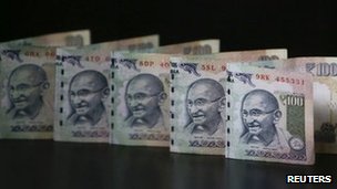 Уровень инфляции в Индии повышается на фоне ослабления национальной валюты